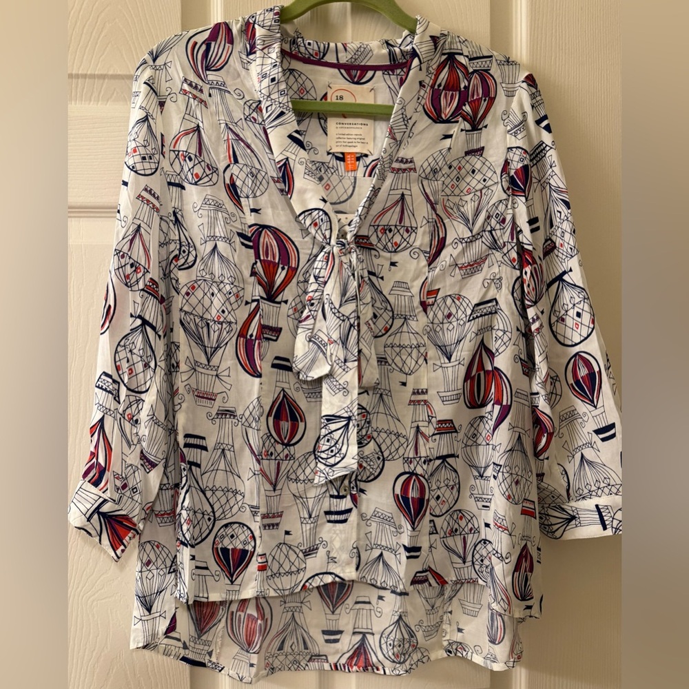 Women's Anthropologie Blouse Tie Neck NWT size 10